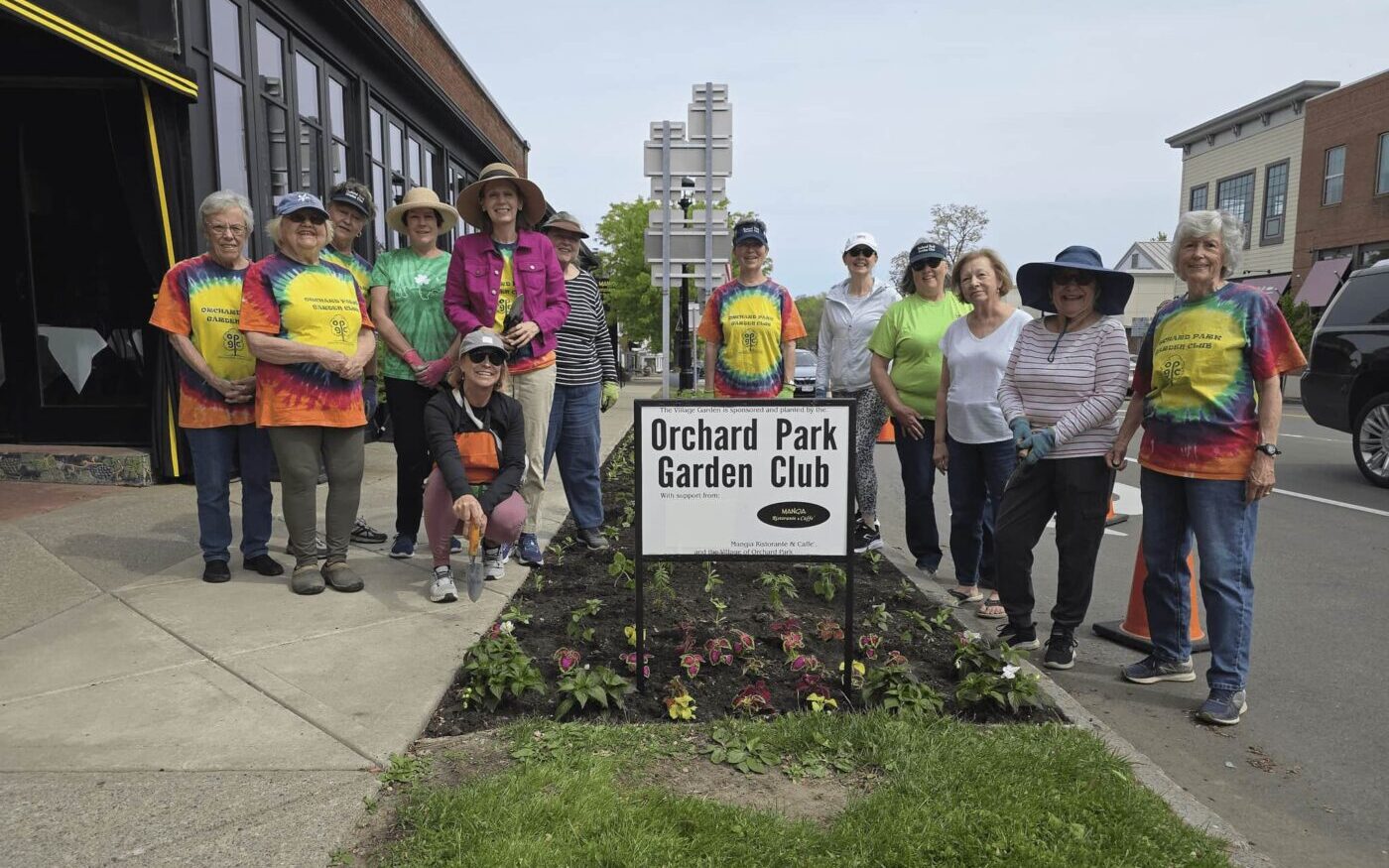 Mangia Ristorante garden bed